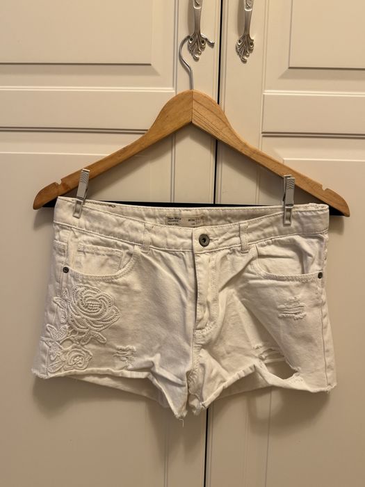 Зара Дънки, къси панталонки, клинове и панталони