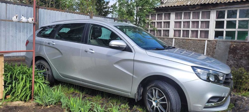 Продам Lada Vesta SW