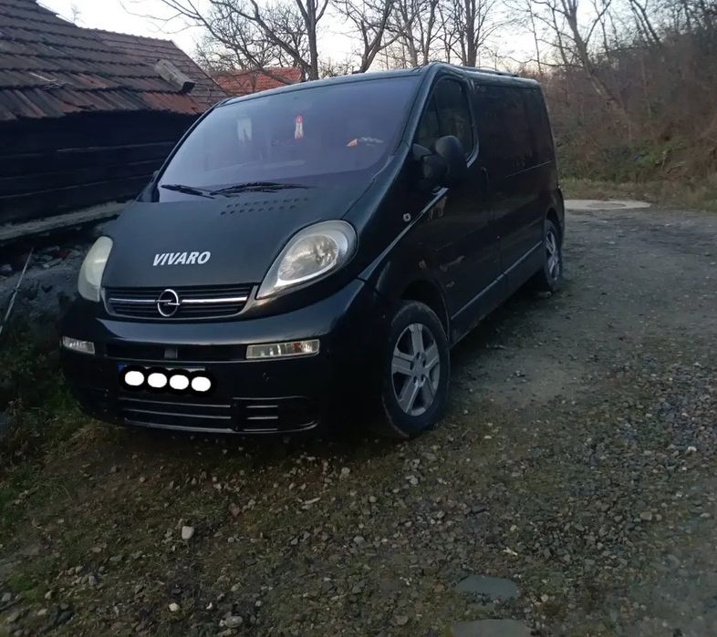Opel vivaro 2.5 an 2005