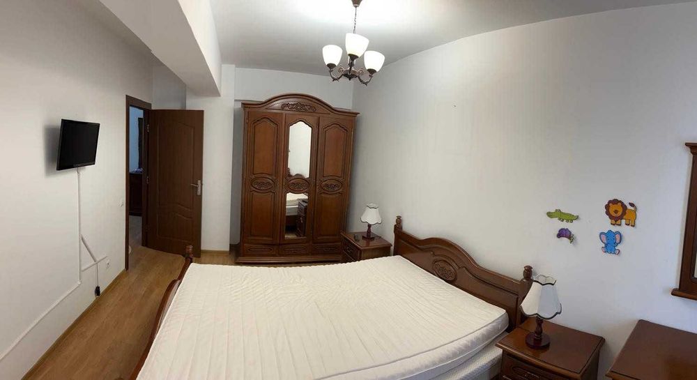 Inchiriez apartament 3 camere Zmaca