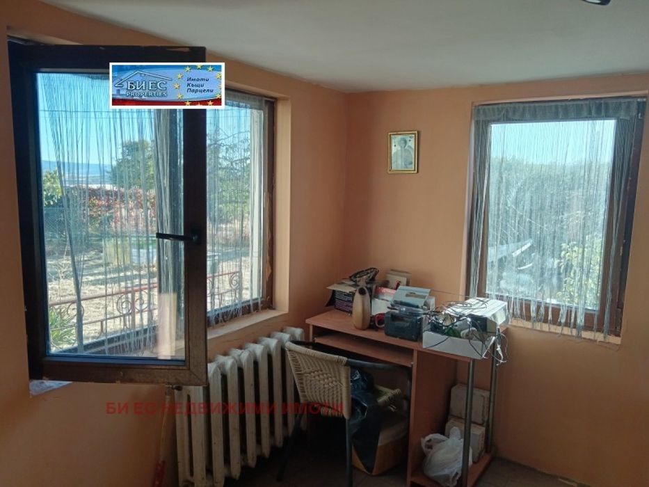 Къща в с. Видрица 120m²