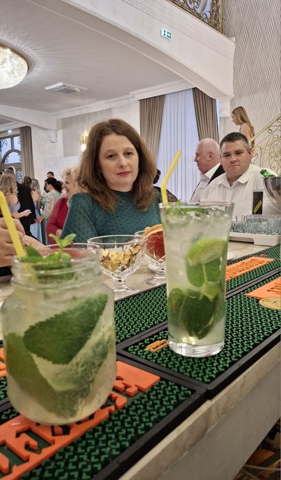 Cocktail bar mobil nunți / Tort de shoturi/Gun /pistol Co2/ Fum greu