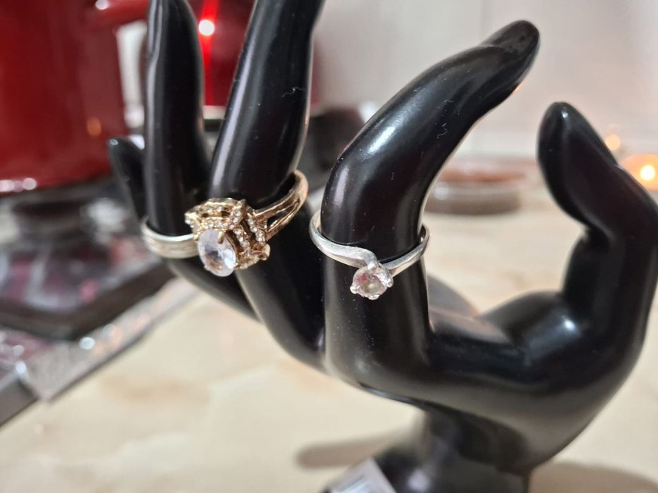 3 inele (2 de argint)