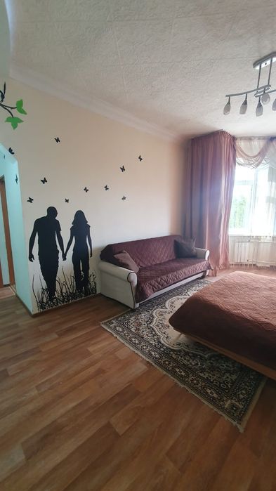 продам двухкомнатную квартиру