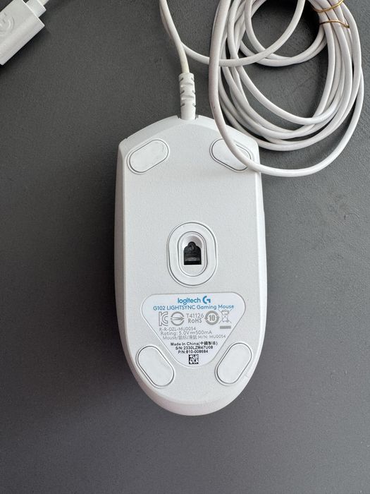Мышь Logitech G102 Lightsync белый
