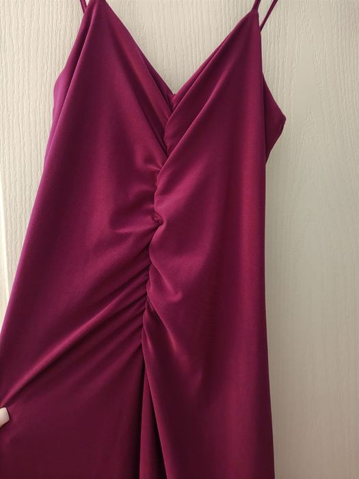 Rochie de ocazie , L , dar se potriveste la un S