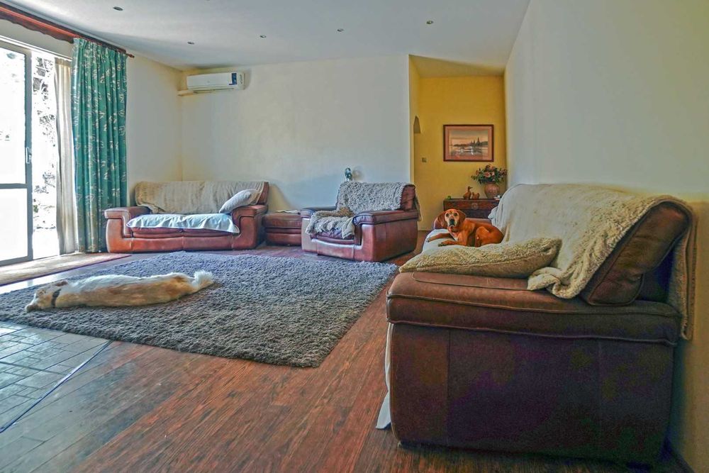 Продава се Къща в с. Тутраканци, Област Варна - 205 кв.м за 537 €/кв.м - Снимка #18