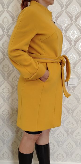 Продам женское пальто и дубленку