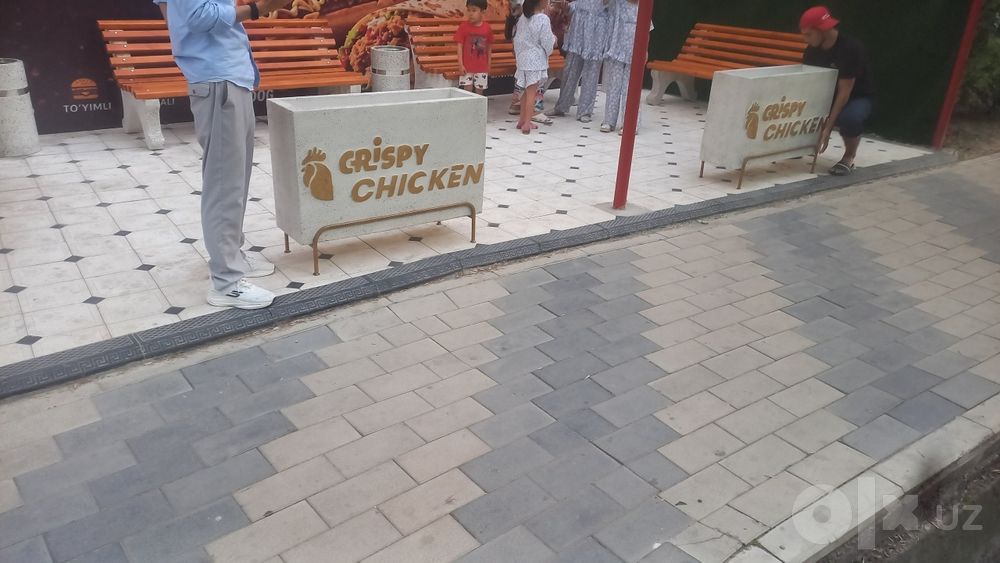 Мирамирни скамеяка гултувак урна