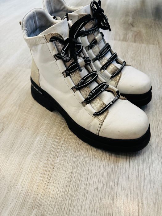 Дамски боти от естествена кожа