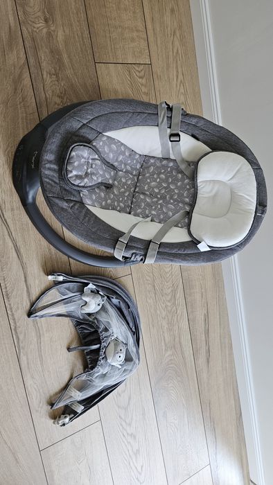 Шезлонг / люлка MoMi