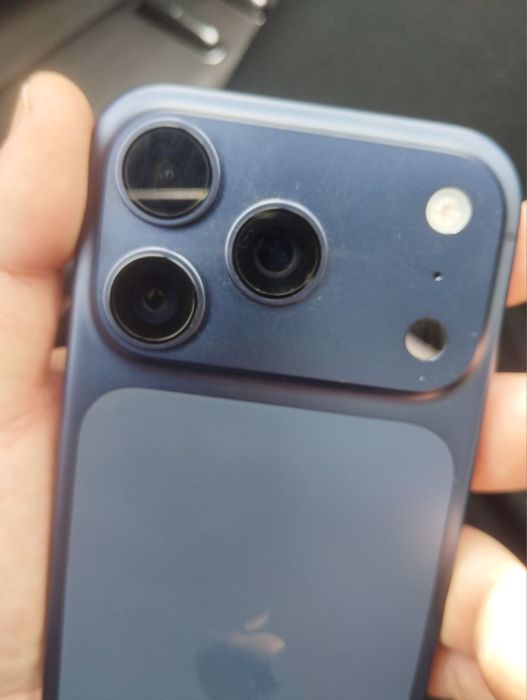 Продам iphone 17pro 256 gb e-sim