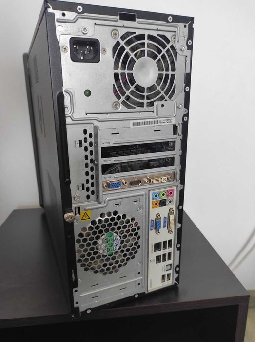 Настолен компютър HP Pro 3130 Microtower с Intel Core i3 + периферия