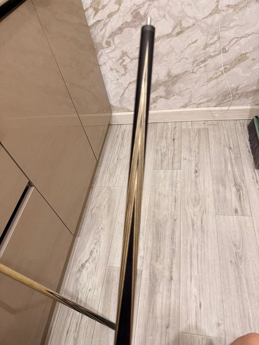 Продам бильярдный кий