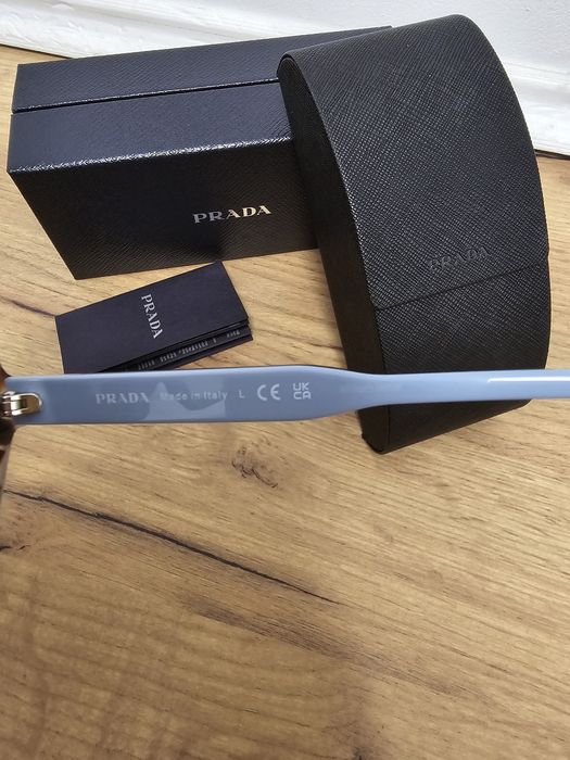 Слънчеви очила Prada