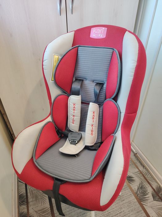 Детское автокресло Kari Kids (0-18 кг) - отличное состояние