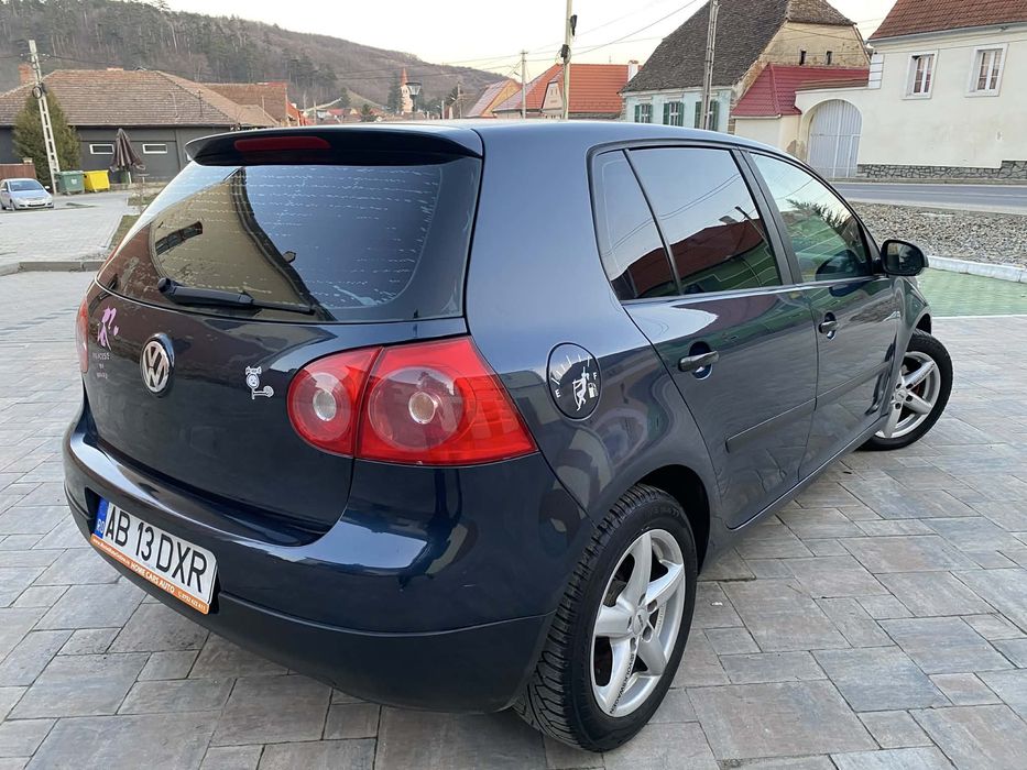 Vw Golf 5 1.6 MPI benzina 2006 Euro 4 Masină de pretentiosi