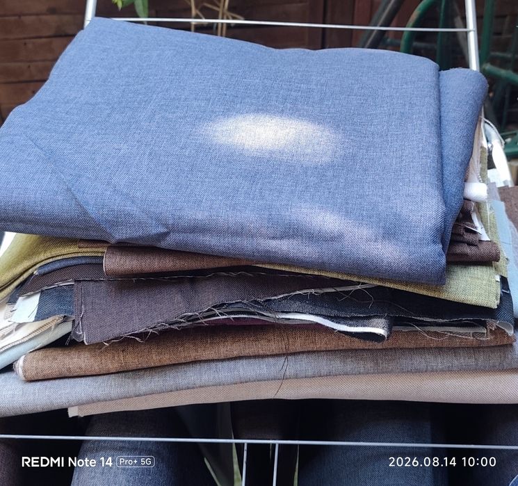 Material de tapițerie