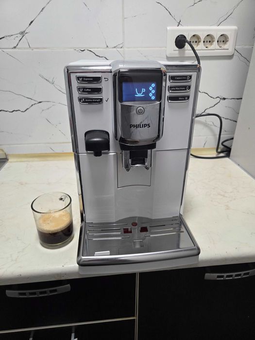 Espressor Automat Philips EP5961 Aparat cu Cafea Boabe Saeco Incanto