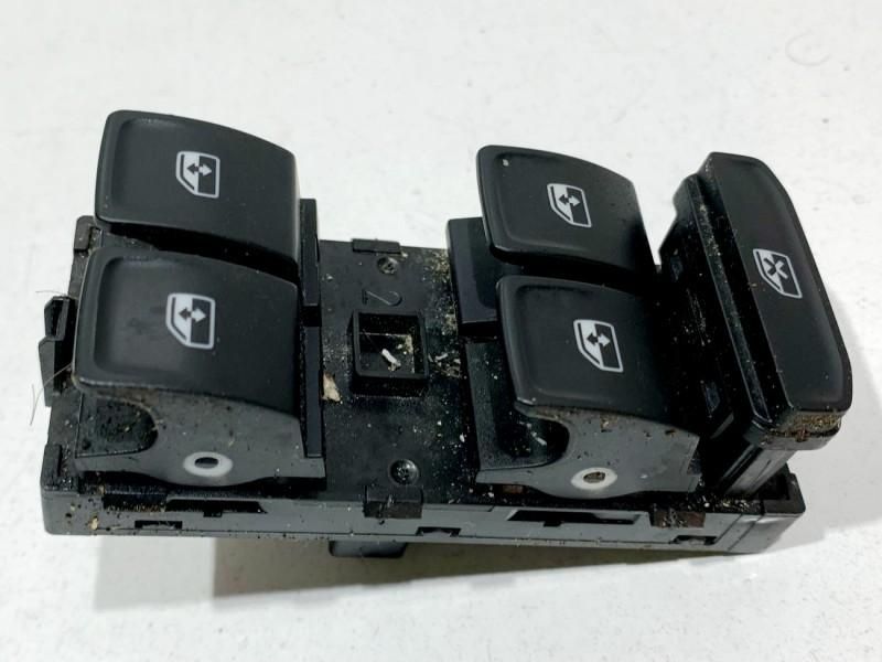 Butoane comanda geamuri electrice si reglaj oglinzi stanga fata Seat L