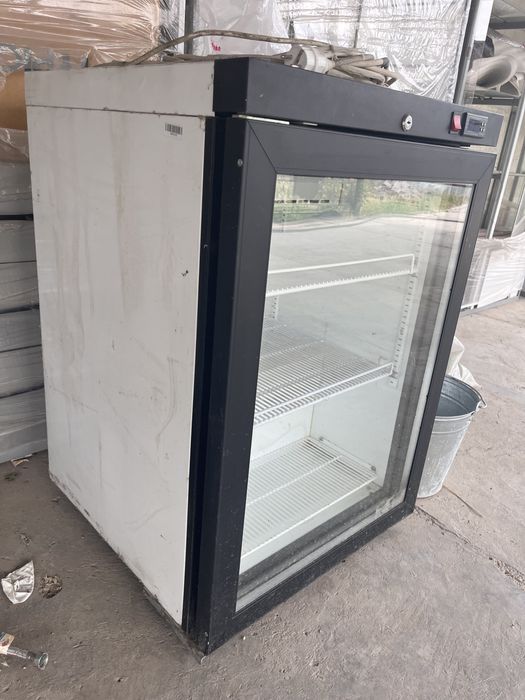 Холодильный шкаф POLAIR