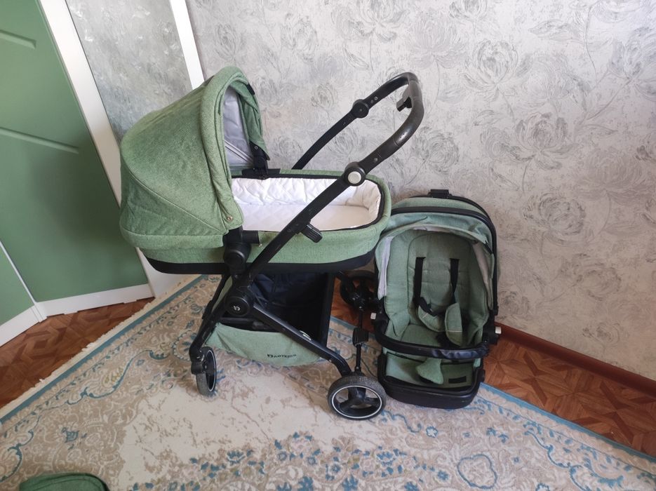 продается каляска очень качественная