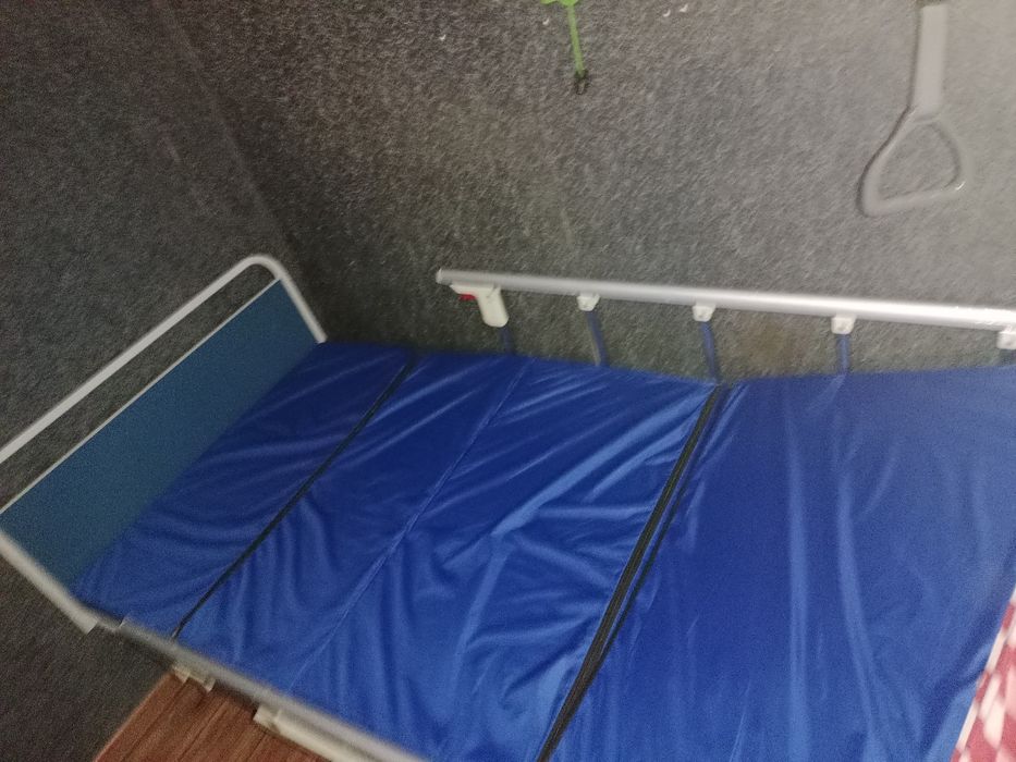 Кровать для больных