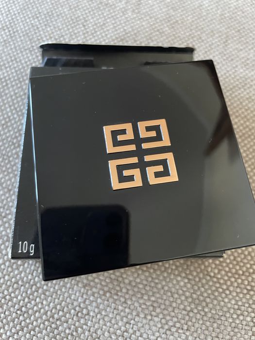 Пудра Живанши.Оригинал.Новая.