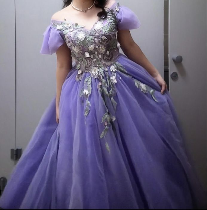 Пышное вечернее платье