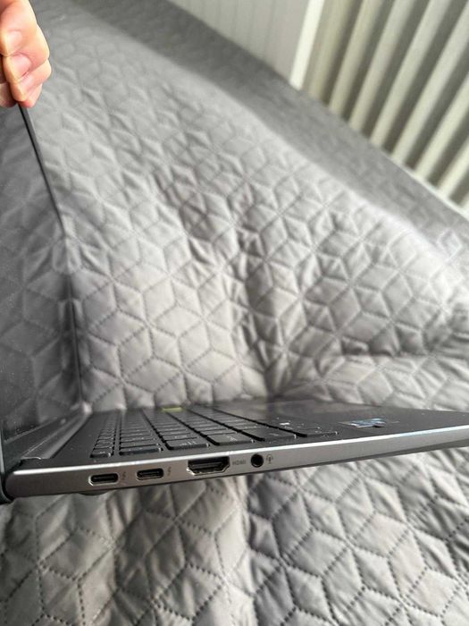 Laptop ASUS VivoBook S14-S435EA i7-1165G7 pana la 4.70 GHz 8GB RAM 512GB SSD