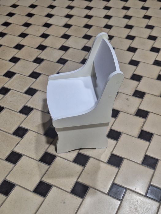 Детский стульчик новые из ламина от 2 до 8 летта