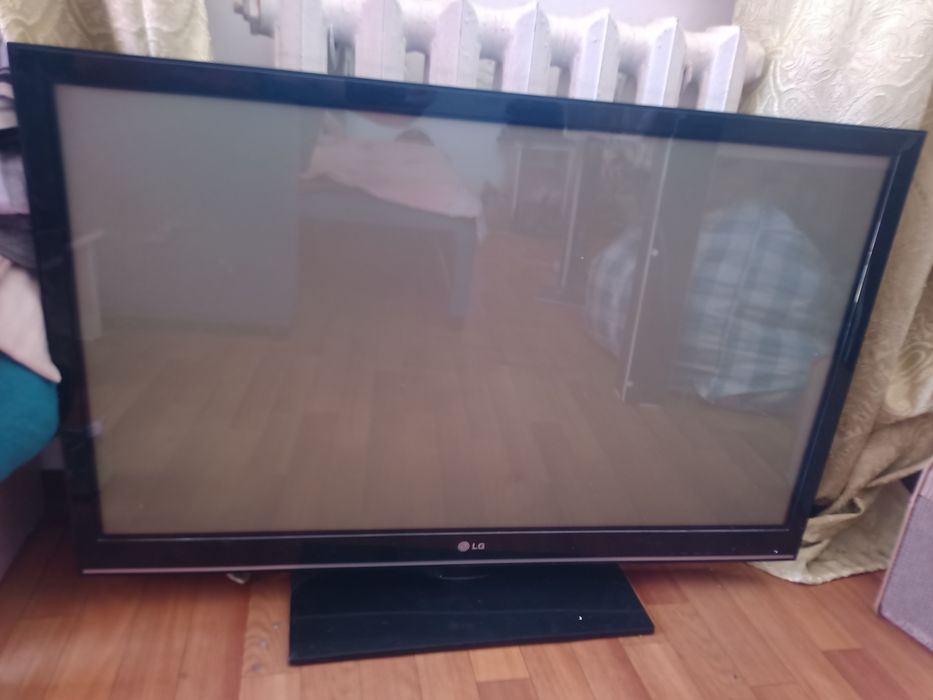 Продам телевизор