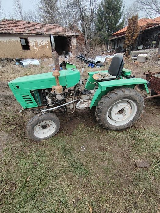 Трактор 2 цилиндров 18 кс.