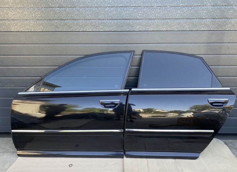 Usi / Portiere stânga Audi A8 S8 D3 4E 2002-2010