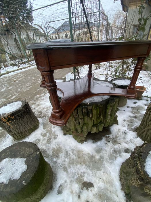 Vînd masă lemn masiv