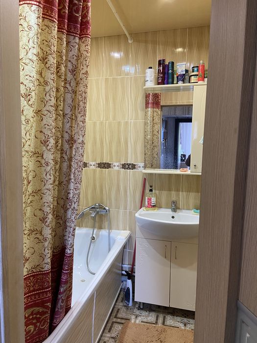 Продам 3х комн квартиру район Береке