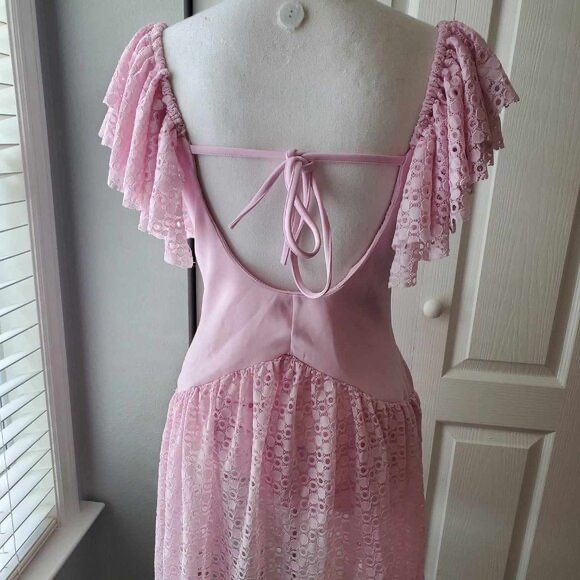 Розова рокля Asos