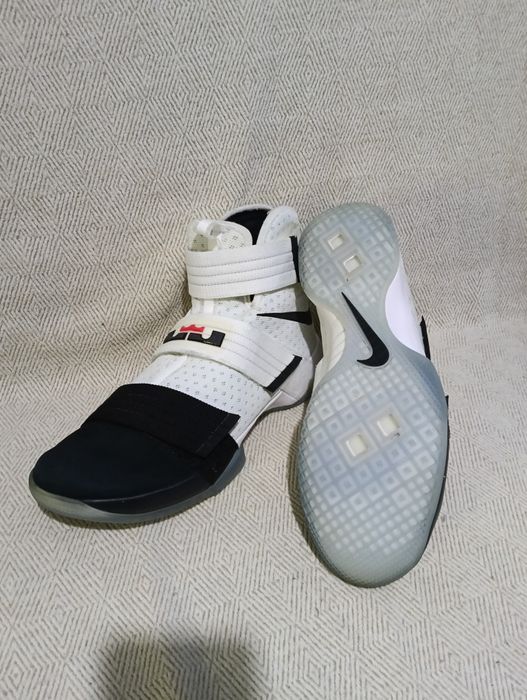 Nike LeBron Soldier 10 Black Toe mărime 45