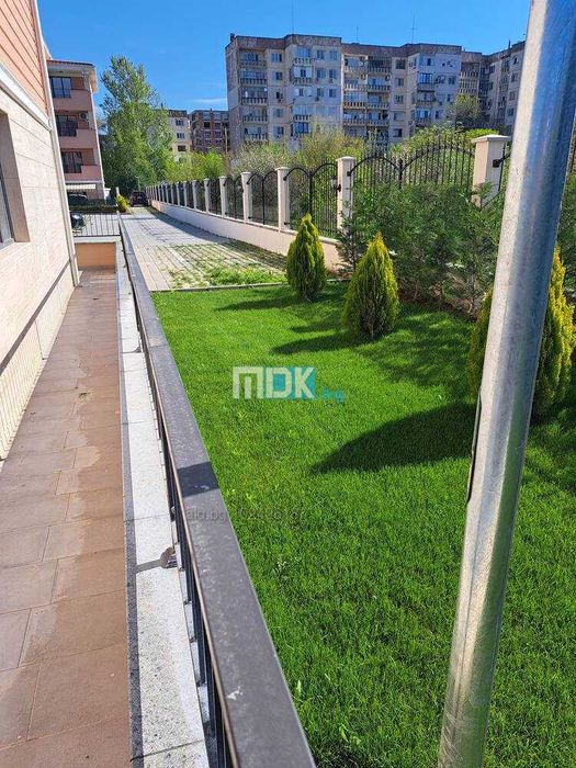 Продава се Двустаен апартамент в Пловдив, Остромила - 93 кв.м за 1173 €/кв.м - Снимка #13