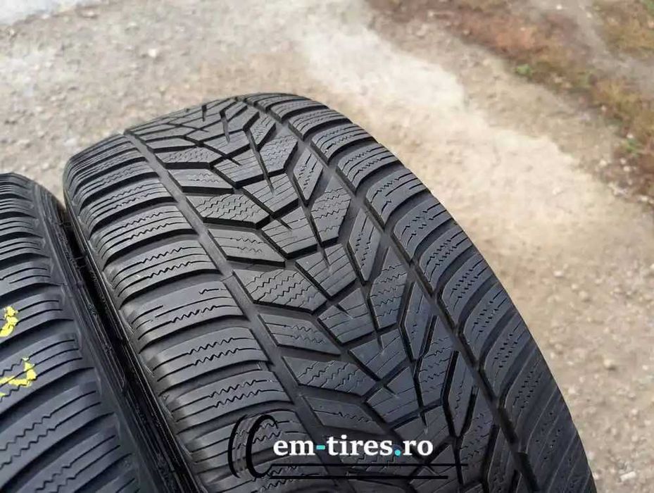 SET 2 Anvelope Iarna 225/45 R18 HANKOOK Winter Icept EVO 3 95V