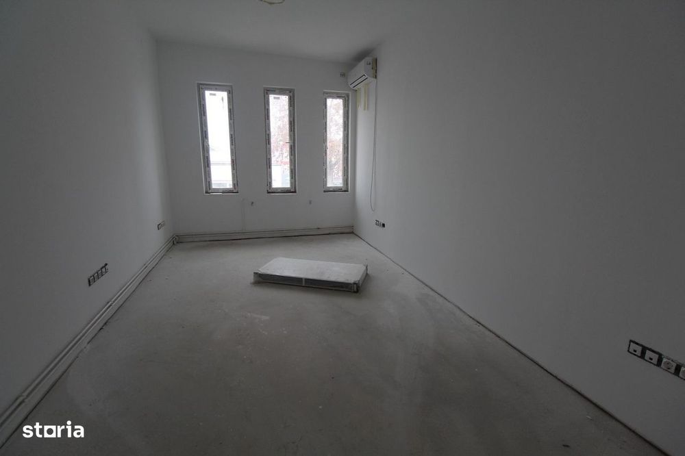 Spațiu comercial sau Birouri