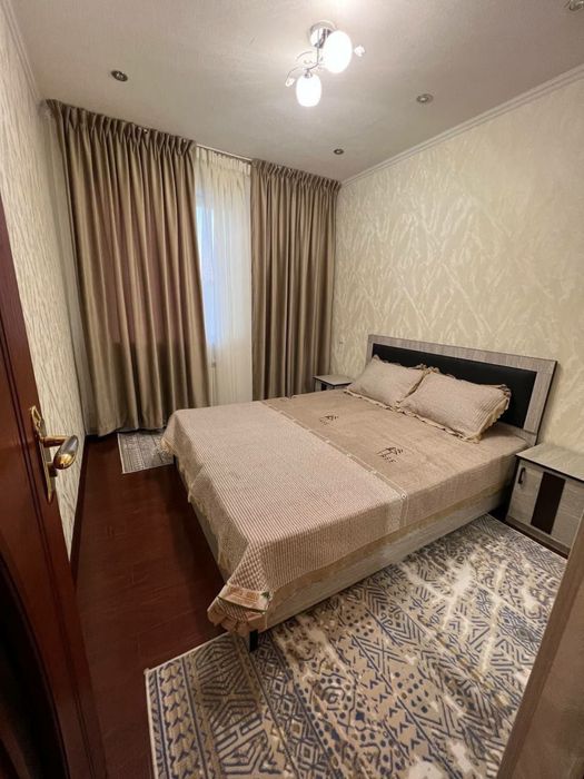 Центр Айбек, Чехова 2/5/9