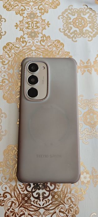 Продам ультра тонкий игравой телефон.