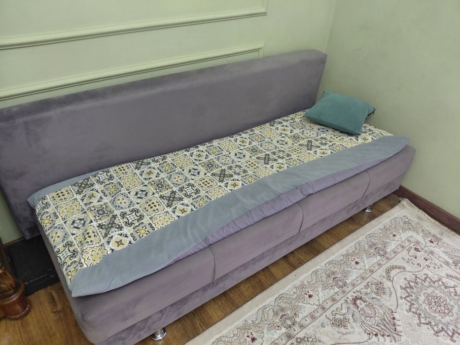 2 диван 1 стол 14 орындыкпен