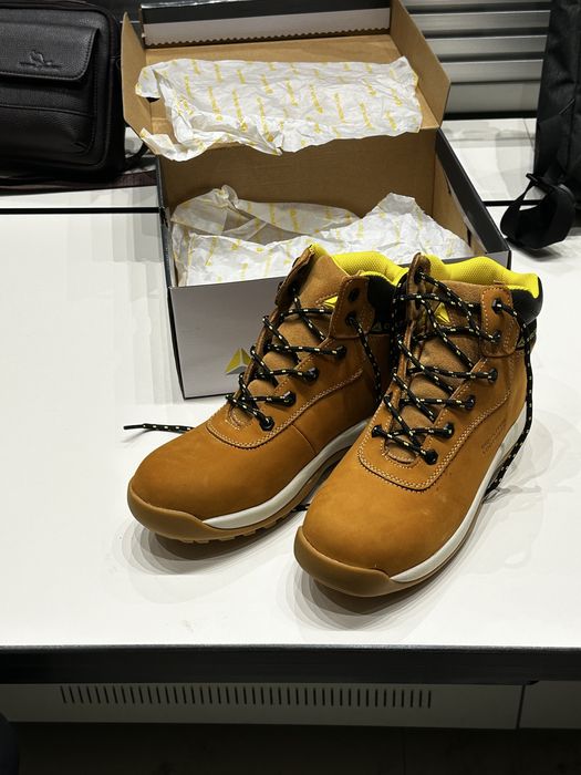 Продам спецобувь Deltaplus