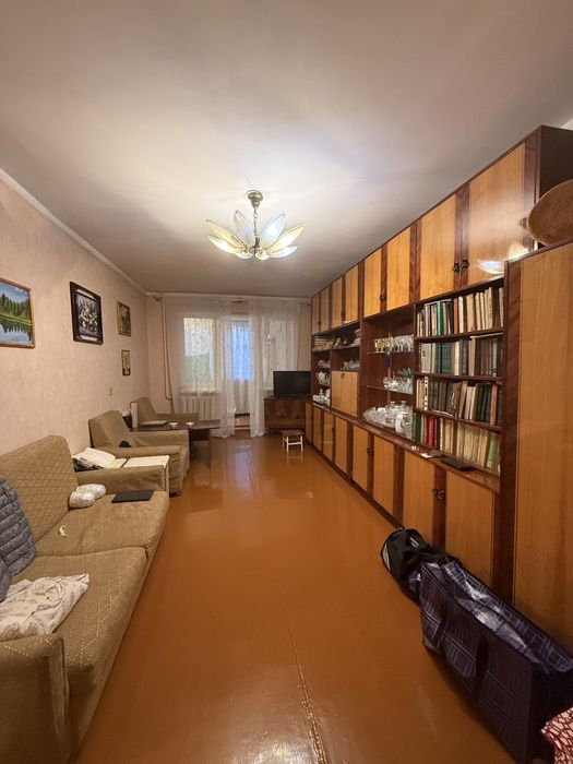 Продается 2х ком квартира на 2 этаже