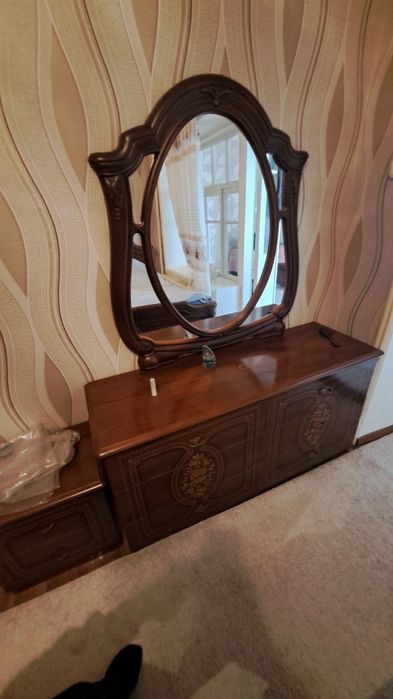 Спальная гарнитура срочно