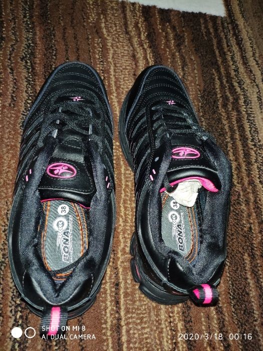 Кожаные жен.кроссовки Bona качество 100%, Оригинал! Новые.