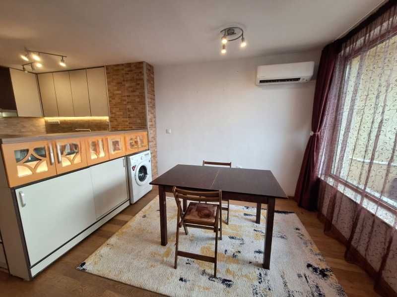 Дава под Наем 3-СТАЕН град София, Лагера