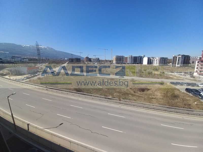 Луксозно мебелиран двустаен ап. в Младост 4!